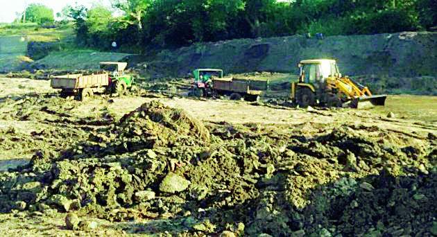 Water supply to Umarkhed city jam | उमरखेड शहराचा पाणीपुरवठा ठप्प