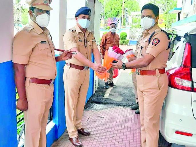 The number of corona affected police in the district is around 300 | जिल्ह्यातील कोरोना बाधित पोलिसांचा आकडा तीनशेकडे The number of corona affected police in the district is around 300 | जिल्ह्यातील कोरोना बाधित पोलिसांचा आकडा तीनशेकडे