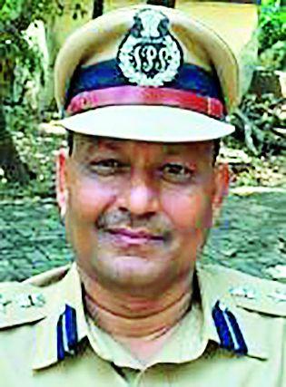 In the light of light, last night, the father and son were arrested | प्रकाशच्या खुनात अखेर टेकाम पिता-पुत्रांना अटक In the light of light, last night, the father and son were arrested | प्रकाशच्या खुनात अखेर टेकाम पिता-पुत्रांना अटक