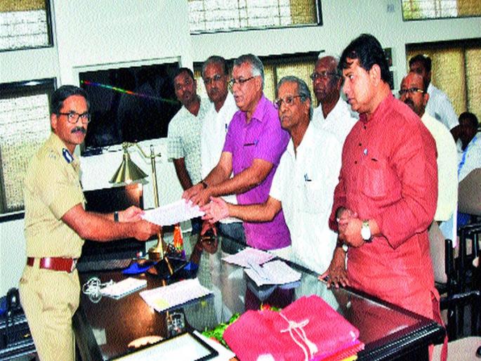 Settle on contract workers soon | कंत्राटी कर्मचाऱ्यांबाबत लवकरच काढणार तोडगा Settle on contract workers soon | कंत्राटी कर्मचाऱ्यांबाबत लवकरच काढणार तोडगा