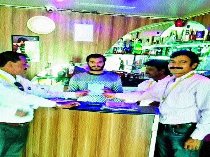 Penalties for businessmen | व्यावसायिकांवर दंडात्मक कारवाई Penalties for businessmen | व्यावसायिकांवर दंडात्मक कारवाई