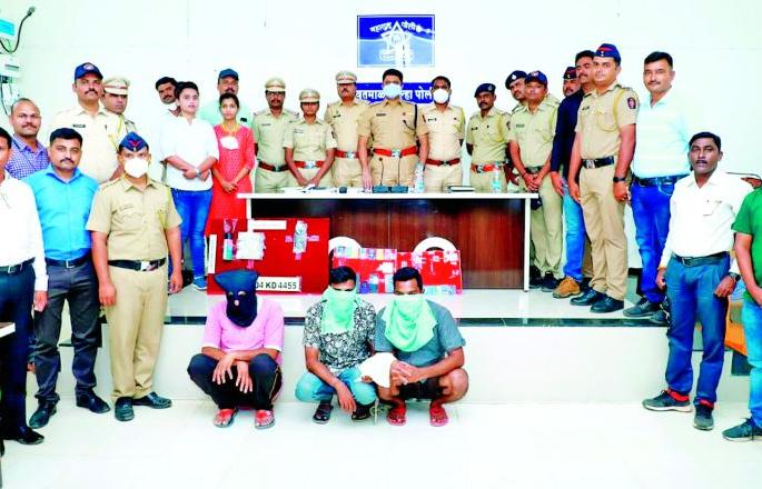 The leader of the gang who blew up the ATM with a gas cutter was arrested | गॅस कटरने एटीएम फोडणाऱ्या टोळीचा म्होरक्या जेरबंद The leader of the gang who blew up the ATM with a gas cutter was arrested | गॅस कटरने एटीएम फोडणाऱ्या टोळीचा म्होरक्या जेरबंद