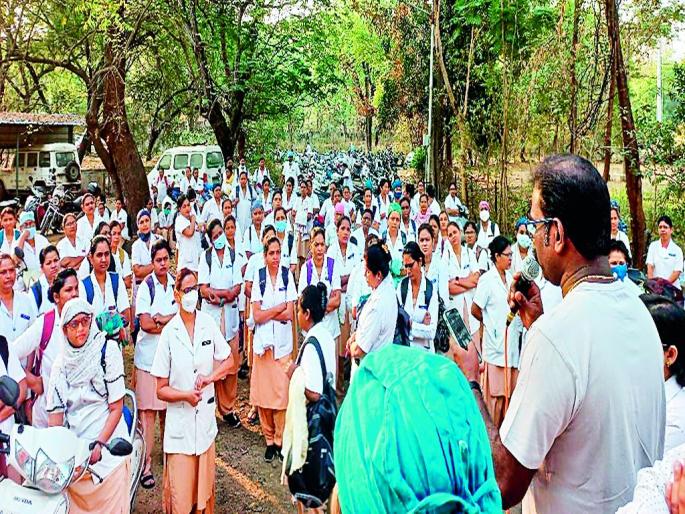 Nurses, technicians and staff on strike to demand old pension; Surgery postponed | जुन्या पेन्शनच्या मागणीसाठी परिचारिका, तंत्रज्ञ व कर्मचारी संपावर; शस्त्रक्रिया पुढे ढकलल्या