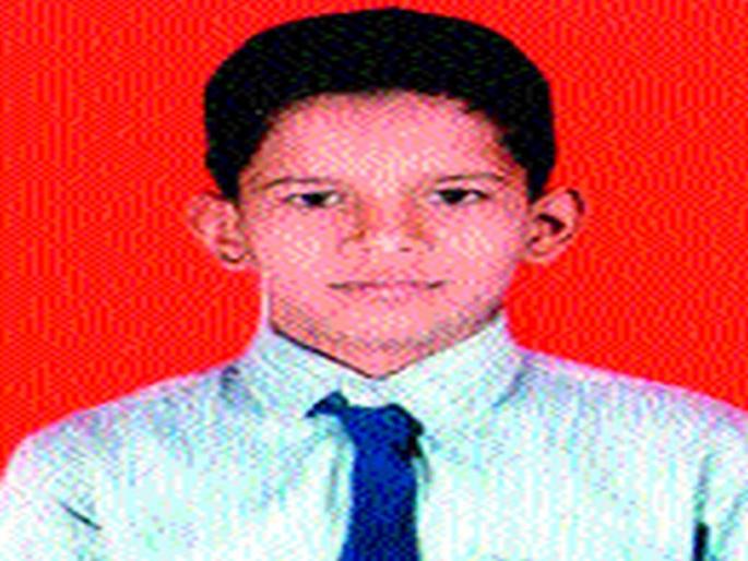 Students killed in the vehicle at Brahmangaon | ब्राह्मणगाव येथे वाहनाच्या धडकेत विद्यार्थी ठार Students killed in the vehicle at Brahmangaon | ब्राह्मणगाव येथे वाहनाच्या धडकेत विद्यार्थी ठार