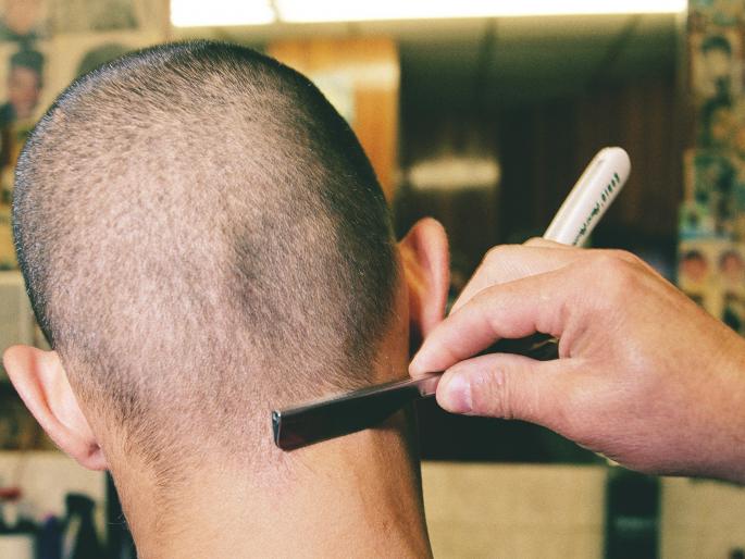 Thousands of government employees ready to clean heads for the old pension | जुन्या पेन्शनसाठी हजारो शासकीय कर्मचाऱ्यांनी केली मुंडणची तयारी Thousands of government employees ready to clean heads for the old pension | जुन्या पेन्शनसाठी हजारो शासकीय कर्मचाऱ्यांनी केली मुंडणची तयारी