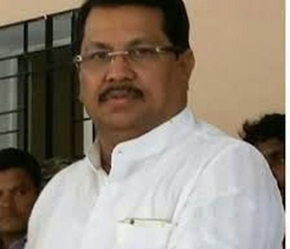 Where did the water tanker get 20 thousand crores of fund goes? | जलयुक्त शिवारचा २० हजार कोटींचा निधी गेला कुठे?