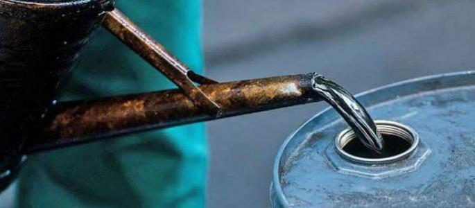 The demand for kerosene in western Vidarbha has been reduced by seven lakh liters | पश्चिम विदर्भात केरोसीनच्या मागणीत सात लाख लिटरने घट The demand for kerosene in western Vidarbha has been reduced by seven lakh liters | पश्चिम विदर्भात केरोसीनच्या मागणीत सात लाख लिटरने घट