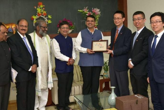 China's initiative to buy 40 million metric tonnes of soyapand | ४० लाख मेट्रिक टन सोयापेन्ड खरेदीसाठी चीनचा पुढाकार China's initiative to buy 40 million metric tonnes of soyapand | ४० लाख मेट्रिक टन सोयापेन्ड खरेदीसाठी चीनचा पुढाकार