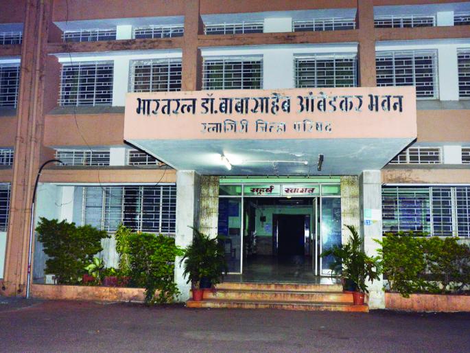 Zilla Parishad's water scarcity plan is long overdue | जिल्हा परिषदेचा पाणीटंचाई आराखडा लांबला Zilla Parishad's water scarcity plan is long overdue | जिल्हा परिषदेचा पाणीटंचाई आराखडा लांबला