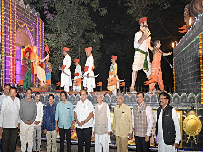 Postage stamp on maharani tararani, information from Minister Ashish Shelar | महाराणी ताराराणींवर टपाल तिकीट, मंत्री आशिष शेलार यांची माहिती