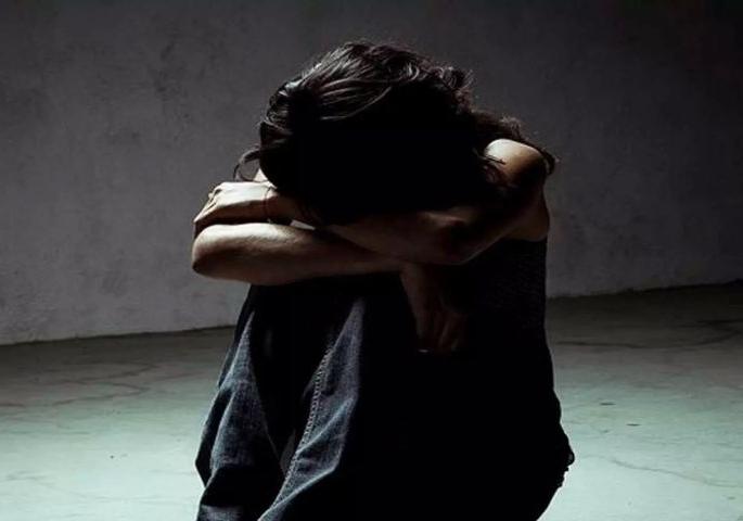 Sensational; Inhuman atrocities on a young woman while worshiping Adishakti | खळबळजनक; आदिशक्तीची आराधना होत असतानाच युवतीवर अमानुष अत्याचार Sensational; Inhuman atrocities on a young woman while worshiping Adishakti | खळबळजनक; आदिशक्तीची आराधना होत असतानाच युवतीवर अमानुष अत्याचार