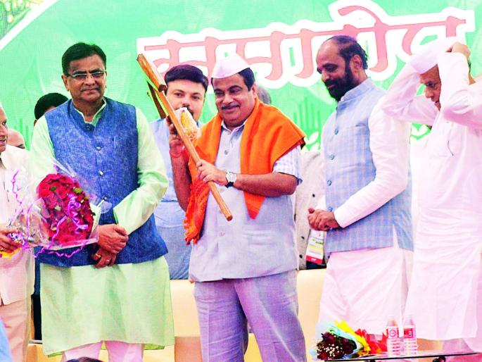 Need of 'smart' villages in the country | देशामध्ये ‘स्मार्ट’ गावांची आवश्यकता Need of 'smart' villages in the country | देशामध्ये ‘स्मार्ट’ गावांची आवश्यकता