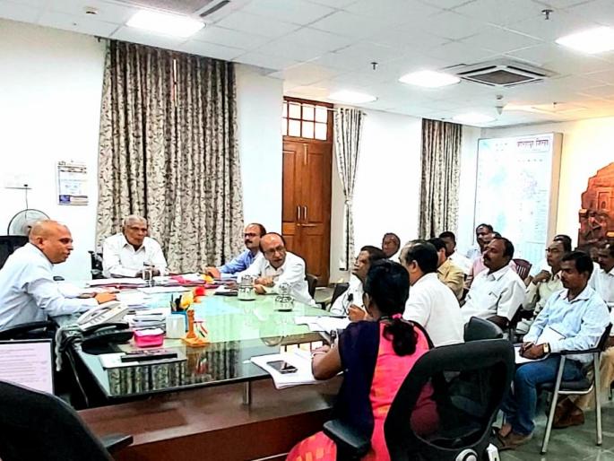 Rohtre, a pillar in the floodplain will be constructed by December 3 | पूरभागातील रोहित्रे, खांब उभारण्याचे काम २० डिसेंबरपर्यंत होणार Rohtre, a pillar in the floodplain will be constructed by December 3 | पूरभागातील रोहित्रे, खांब उभारण्याचे काम २० डिसेंबरपर्यंत होणार