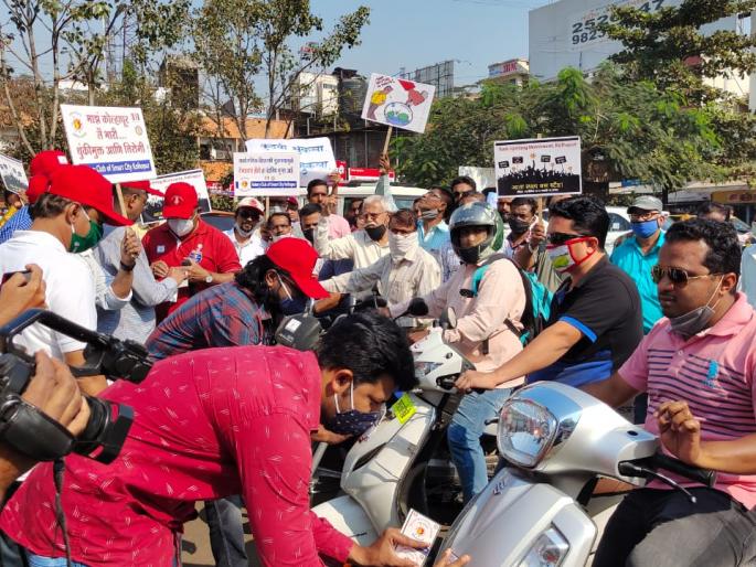 Awareness campaign for spit free Kolhapur | थुंकी मुक्त कोल्हापूरसाठी जनजागृती मोहीम Awareness campaign for spit free Kolhapur | थुंकी मुक्त कोल्हापूरसाठी जनजागृती मोहीम