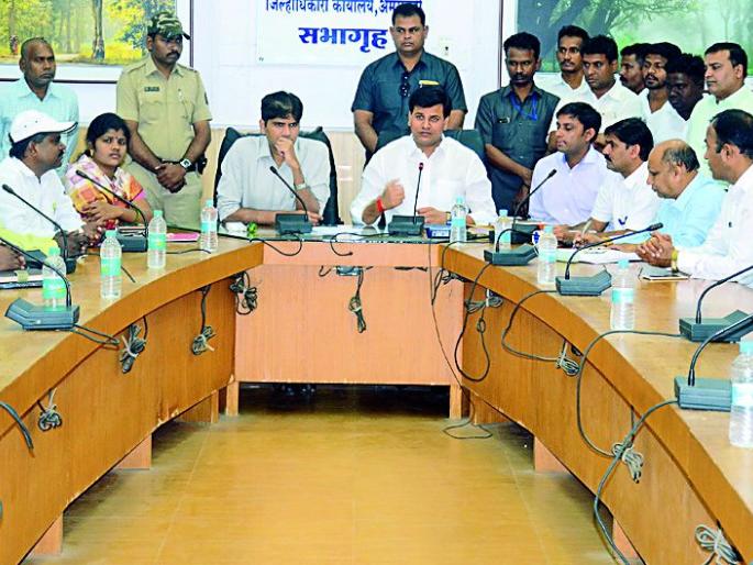 Sanjay give permanent lease to Gandhinagar residents | संजय गांधीनगरवासीयांना कायमस्वरूपी पट्टे द्या Sanjay give permanent lease to Gandhinagar residents | संजय गांधीनगरवासीयांना कायमस्वरूपी पट्टे द्या