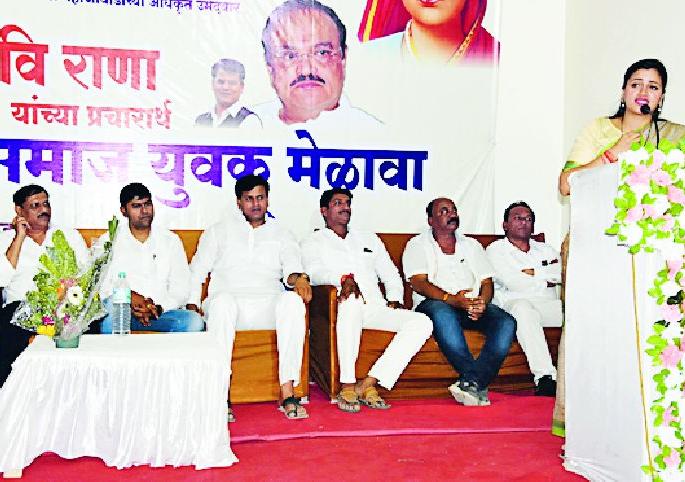 Jyotiba, Savitribai's dream to fulfill the dream | ज्योतिबा, सावित्रीबार्इंचे स्वप्न पूर्ण करण्याचा प्रयत्न Jyotiba, Savitribai's dream to fulfill the dream | ज्योतिबा, सावित्रीबार्इंचे स्वप्न पूर्ण करण्याचा प्रयत्न