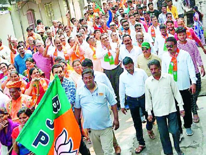 Maharashtra Election 2019 ; Sunil Deshmukh demonstrates power in the city by rally | Maharashtra Election 2019 ; रॅलीद्वारे सुनील देशमुख यांचे शहरात शक्तीप्रदर्शन