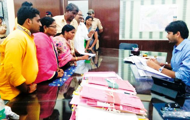 Migrate the liquor shop in Bhagat Singh Chowk | भगतसिंग चौकातील दारूचे दुकान स्थलांतरित करा