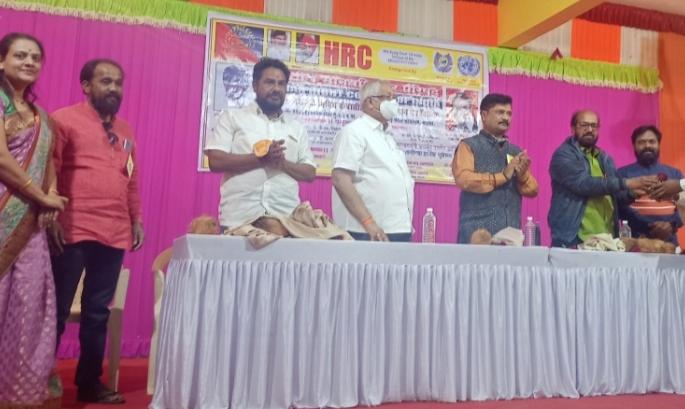 Pride of Coronayoddhaya in Baglan taluka | बागलाण तालुक्यातील कोरोनायोद्धयांचा गौरव Pride of Coronayoddhaya in Baglan taluka | बागलाण तालुक्यातील कोरोनायोद्धयांचा गौरव