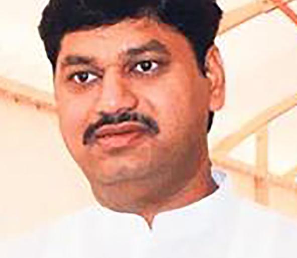 Dhananjay Munde should resign as Leader of the Opposition | धनंजय मुंडे यांनी विरोधी पक्षनेतेपदाचा राजीनामा द्यावा Dhananjay Munde should resign as Leader of the Opposition | धनंजय मुंडे यांनी विरोधी पक्षनेतेपदाचा राजीनामा द्यावा