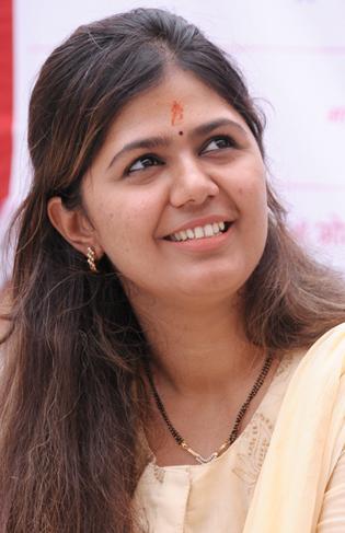 Voters will only teach those who spread rumors | अफवा पसरविणाऱ्यांना मतदारच शिकवतील धडा Voters will only teach those who spread rumors | अफवा पसरविणाऱ्यांना मतदारच शिकवतील धडा