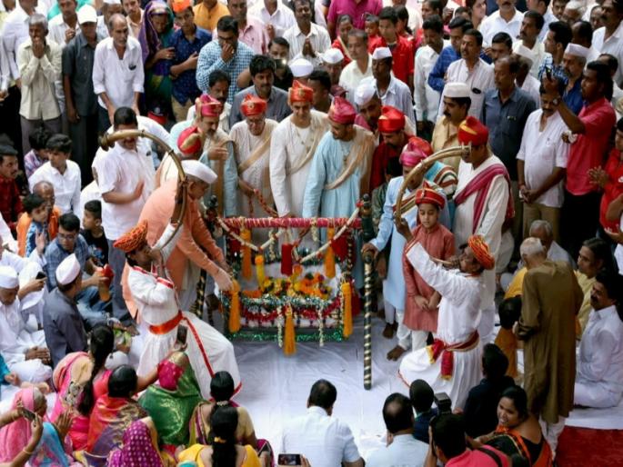 Shriram Janmotsav is celebrated in the Bhor | सुमारे तीनशे वर्षांच्या परंपरेत भोर संस्थानिकांच्या राजप्रसादात श्रीराम जन्मोत्सव साजरा Shriram Janmotsav is celebrated in the Bhor | सुमारे तीनशे वर्षांच्या परंपरेत भोर संस्थानिकांच्या राजप्रसादात श्रीराम जन्मोत्सव साजरा