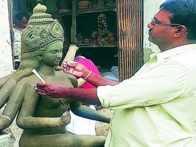 Preparations for Durgotsava in the wake of the rules | नियमांच्या सावटात दुर्गोत्सवाची तयारी Preparations for Durgotsava in the wake of the rules | नियमांच्या सावटात दुर्गोत्सवाची तयारी