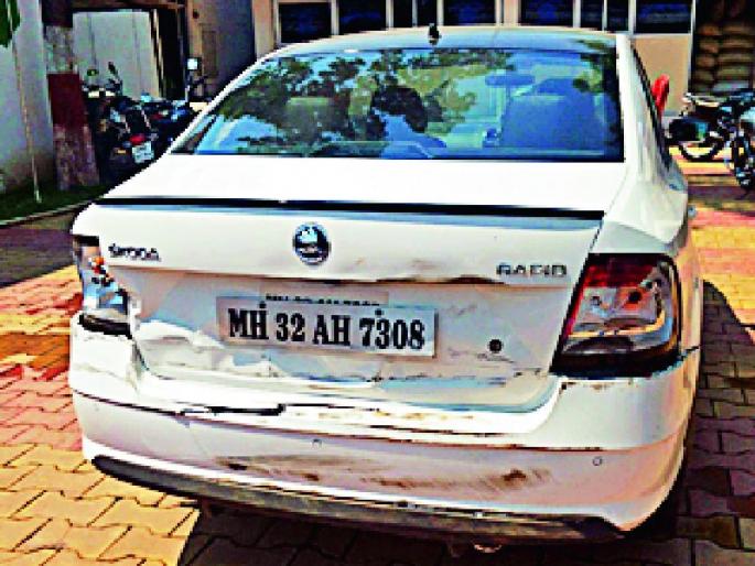 Sand smuggling opened by the case of Pavani | पवनीतील प्रकरणाने रेतीतस्करीची पोलखोल Sand smuggling opened by the case of Pavani | पवनीतील प्रकरणाने रेतीतस्करीची पोलखोल