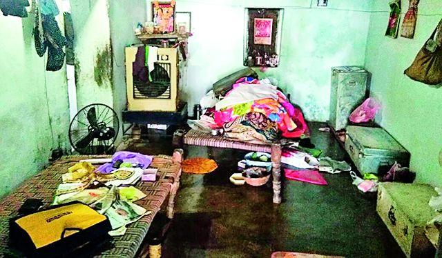 Rogue in the Goddess Durga | बंदुकीच्या धाकावर दुर्गा देवस्थानात दरोडा