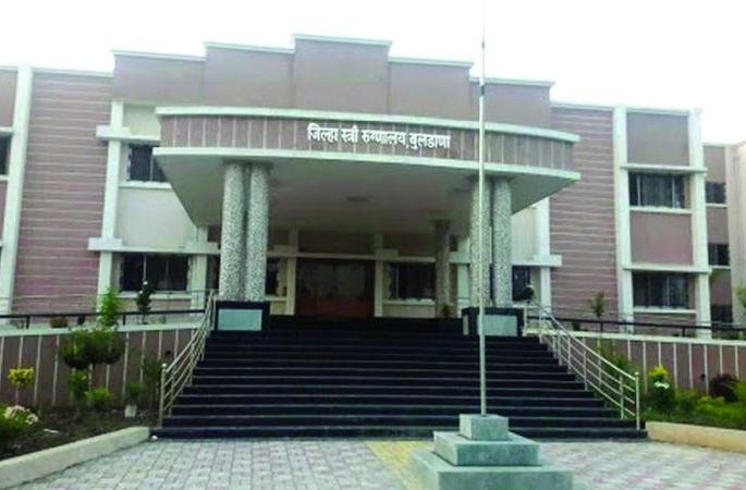 Buldana district has oxygen stock for three days! | बुलडाणा जिल्हयात तीन दिवस पुरेल एवढाच ऑक्सिजन साठा! Buldana district has oxygen stock for three days! | बुलडाणा जिल्हयात तीन दिवस पुरेल एवढाच ऑक्सिजन साठा!