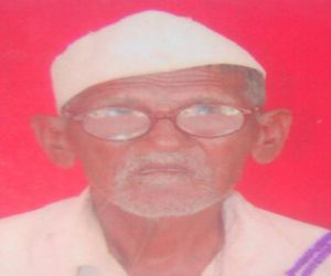 Farmer suicides in Chincholi | चिंचोलीत शेतमजुराची आत्महत्या Farmer suicides in Chincholi | चिंचोलीत शेतमजुराची आत्महत्या