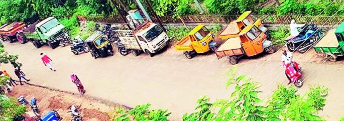 126 sand smugglers seized in two years | दोन वर्षात १२६ रेती तस्कर वाहने जप्त