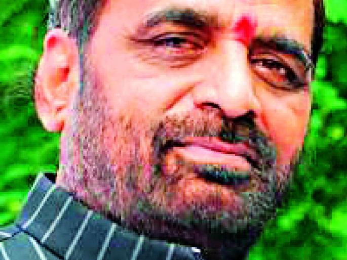 Fund each affected city | प्रत्येक बाधित गावाला निधी द्या Fund each affected city | प्रत्येक बाधित गावाला निधी द्या