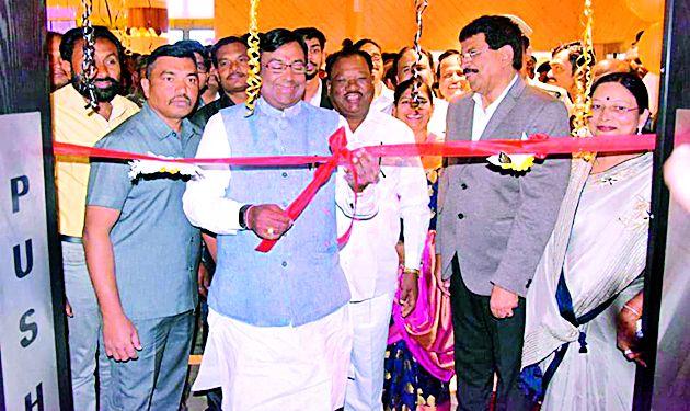 Chandrapur's glory increased due to Miraj cinema | मिरज सिनेमामुळे चंद्रपूरची शान वाढली Chandrapur's glory increased due to Miraj cinema | मिरज सिनेमामुळे चंद्रपूरची शान वाढली