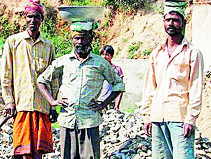 The economic cycle of 700 micro and small enterprises is still in its infancy | ७०० सुक्ष्म, लघू उद्योगांचे अर्थचक्र अजूनही रूतलेलेच The economic cycle of 700 micro and small enterprises is still in its infancy | ७०० सुक्ष्म, लघू उद्योगांचे अर्थचक्र अजूनही रूतलेलेच