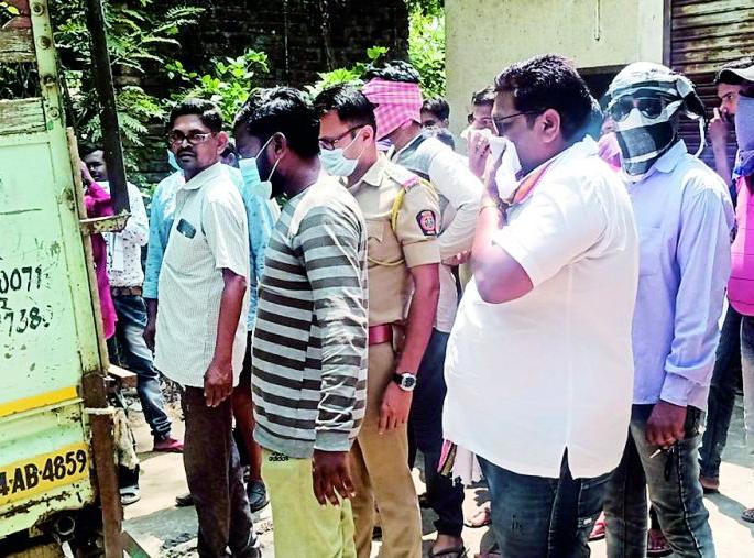 Both arrested in Rajura Gajbhiye murder case | राजुऱ्यातील नरेश गजभिये हत्या प्रकरणात दोघांना अटक Both arrested in Rajura Gajbhiye murder case | राजुऱ्यातील नरेश गजभिये हत्या प्रकरणात दोघांना अटक