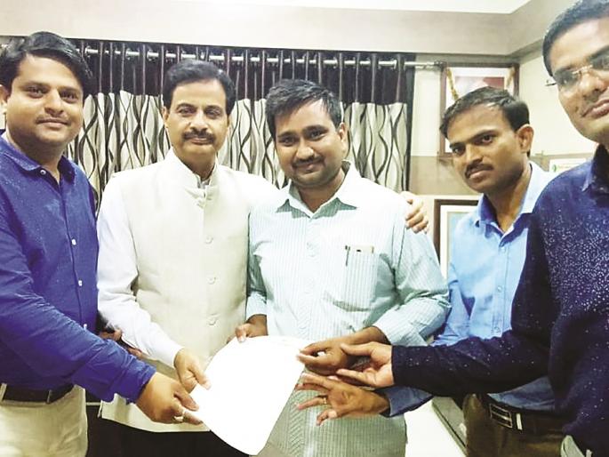 Municipal corporation's professional tax levy to private schools! | महापालिकेकडून खासगी शाळांना व्यावसायिक कर आकारणी! Municipal corporation's professional tax levy to private schools! | महापालिकेकडून खासगी शाळांना व्यावसायिक कर आकारणी!