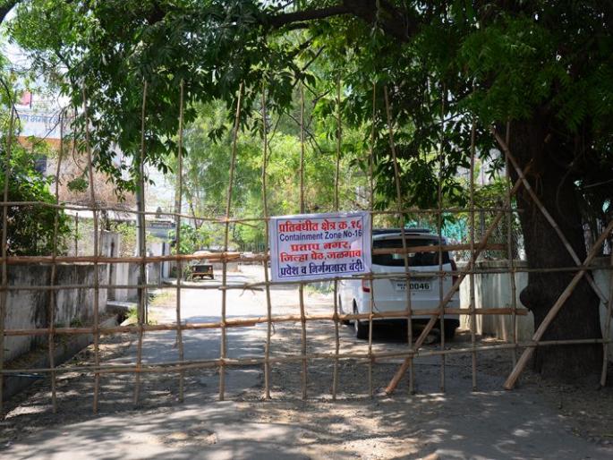 Corona infiltration in 12 of the 19 wards | १९ पैकी १२ प्रभागांमध्ये कोरोनाचा शिरकाव Corona infiltration in 12 of the 19 wards | १९ पैकी १२ प्रभागांमध्ये कोरोनाचा शिरकाव