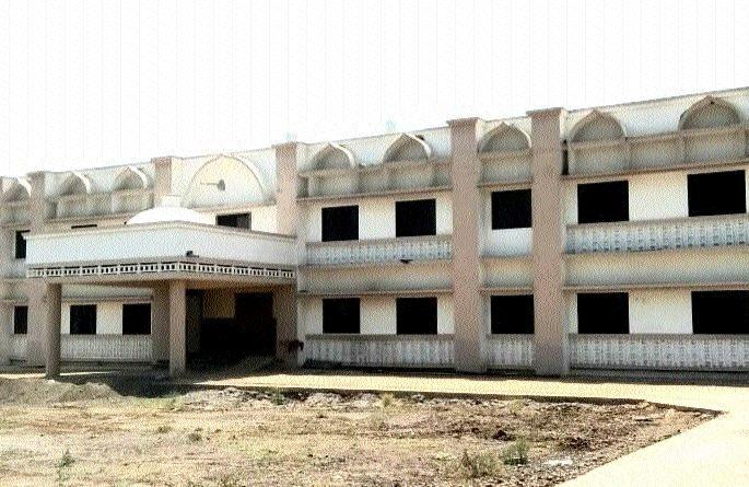 Raver starts independent Covid Center | रावेरला स्वतंत्र कोवीड सेंटर सुरु Raver starts independent Covid Center | रावेरला स्वतंत्र कोवीड सेंटर सुरु