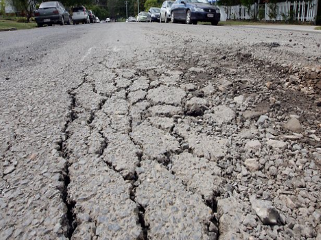 Demand for repair of Shirwade to Ranwad road | शिरवाडे ते रानवड रस्ता दुरुस्तीची मागणी Demand for repair of Shirwade to Ranwad road | शिरवाडे ते रानवड रस्ता दुरुस्तीची मागणी