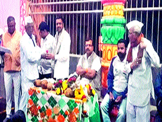 Daregaon Patchari's work is incomplete | दरेगाव पाटचारीचे काम अपूर्ण Daregaon Patchari's work is incomplete | दरेगाव पाटचारीचे काम अपूर्ण