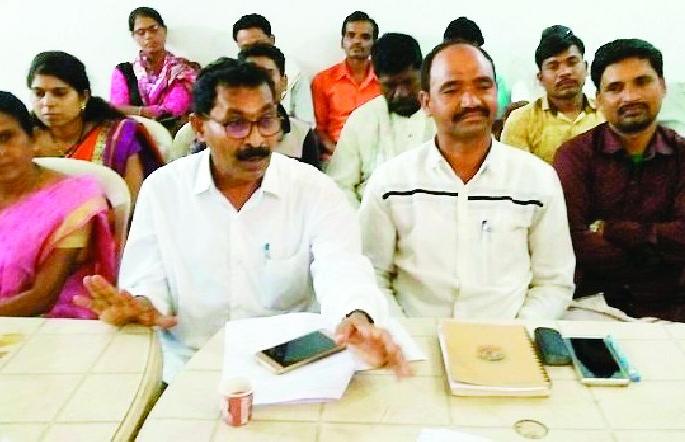 Mahesh Raut and Gadaling were arrested for political conspiracy | महेश राऊत व गडलिंग यांची अटक हे राजकीय षड्यंत्रच Mahesh Raut and Gadaling were arrested for political conspiracy | महेश राऊत व गडलिंग यांची अटक हे राजकीय षड्यंत्रच