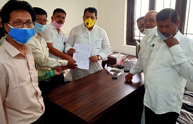 Vijay Vadettiwar will give Rs 500 crore for 'Mahajyoti' | ‘महाज्योती’साठी विजय वडेट्टीवार देणार ५०० कोटी Vijay Vadettiwar will give Rs 500 crore for 'Mahajyoti' | ‘महाज्योती’साठी विजय वडेट्टीवार देणार ५०० कोटी