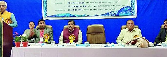 The need for education about water conservation | पाणीसाठ्याचे संवर्धनाविषयी शिक्षणाची गरज