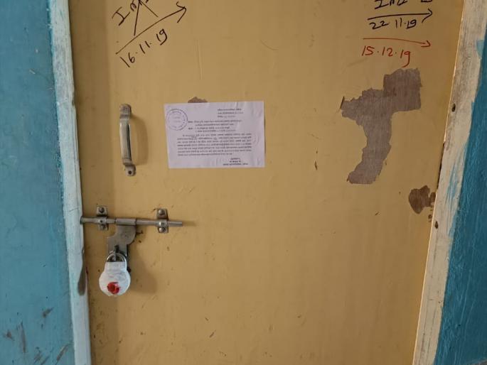 Four house seals in Wadalagaon | वडाळागावातील चार घरकुले सील Four house seals in Wadalagaon | वडाळागावातील चार घरकुले सील