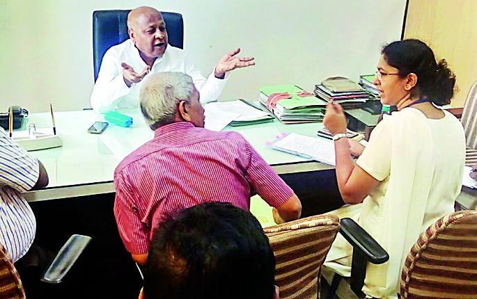 Setting up a merchant package for the savings groups | बचत गटांसाठी व्यापारी संकुल उभारणार