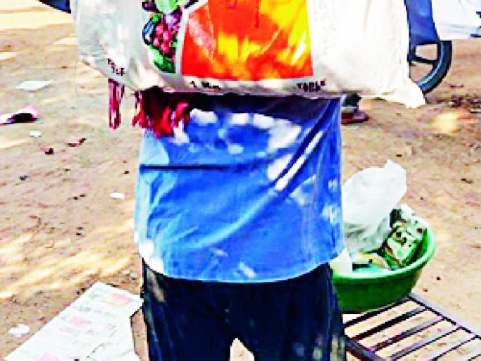 Consumers jump for salt purchases | मीठ खरेदीसाठी ग्राहकांच्या उड्या Consumers jump for salt purchases | मीठ खरेदीसाठी ग्राहकांच्या उड्या