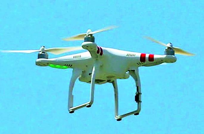 Drones will keep a close eye on the movements of Naxalites | नक्षलवाद्यांच्या हालचालींवर राहणार ड्रोनची करडी नजर,कारवायांना पायबंद Drones will keep a close eye on the movements of Naxalites | नक्षलवाद्यांच्या हालचालींवर राहणार ड्रोनची करडी नजर,कारवायांना पायबंद