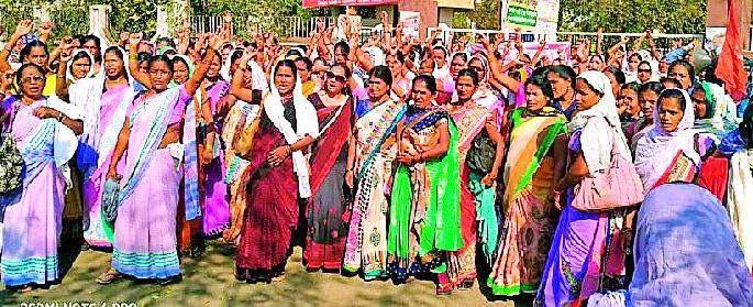 Jail Bharo movement of the Aganwadi workers | अंगणवाडी कर्मचाऱ्यांचे जेलभरो आंदोलन