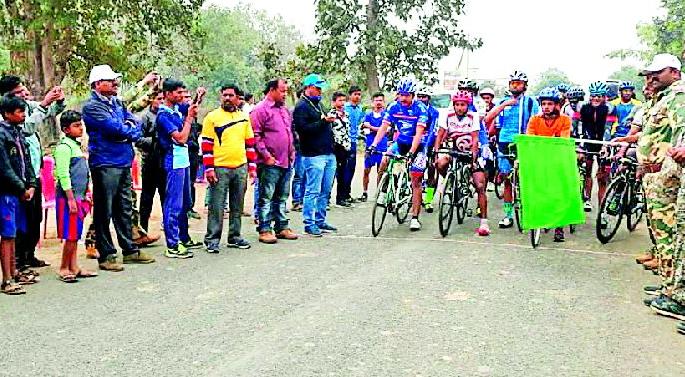 In the cyclist competition in the state, | राज्यभरातील सायकल स्पर्धक सालेकसात In the cyclist competition in the state, | राज्यभरातील सायकल स्पर्धक सालेकसात